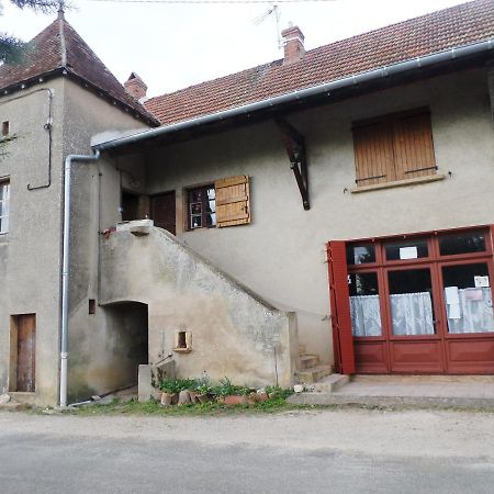 Bed and Breakfast Les Marronniers La Chapelle-sous-Brancion Екстер'єр фото