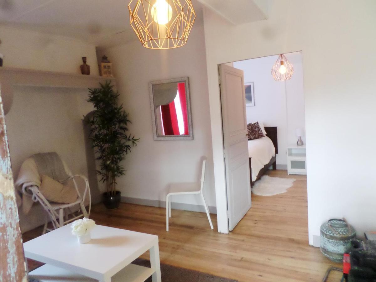 Bed and Breakfast Les Marronniers La Chapelle-sous-Brancion Екстер'єр фото