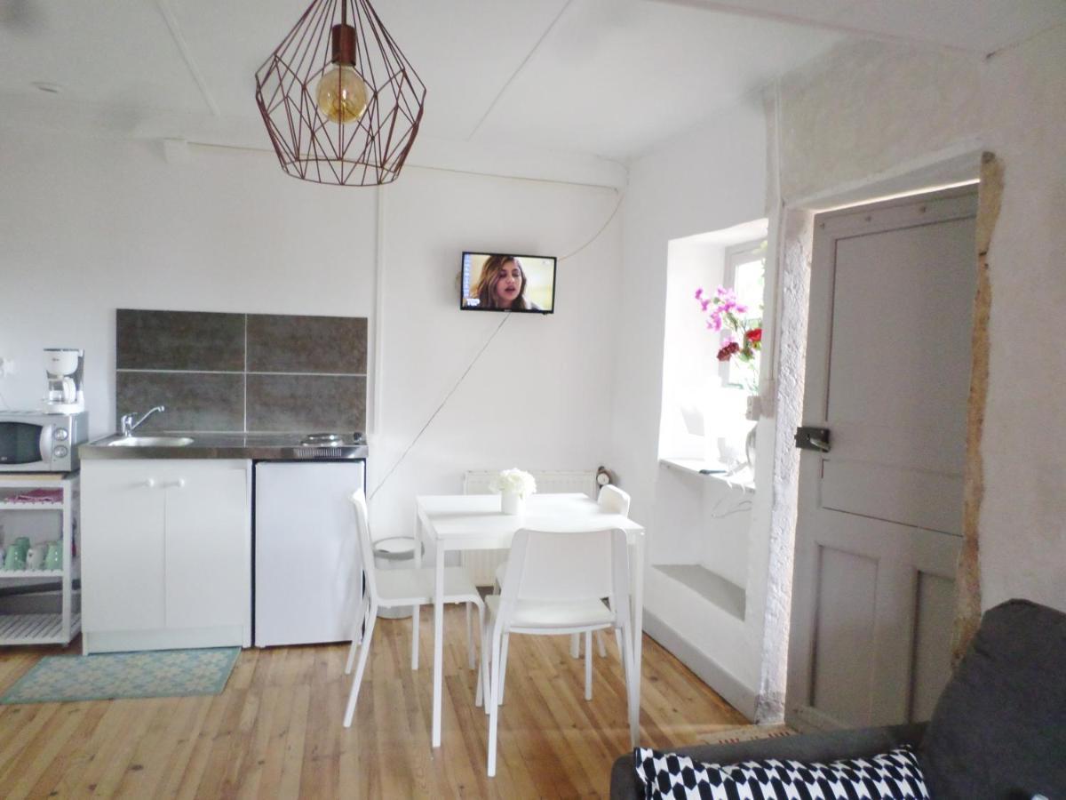 Bed and Breakfast Les Marronniers La Chapelle-sous-Brancion Екстер'єр фото