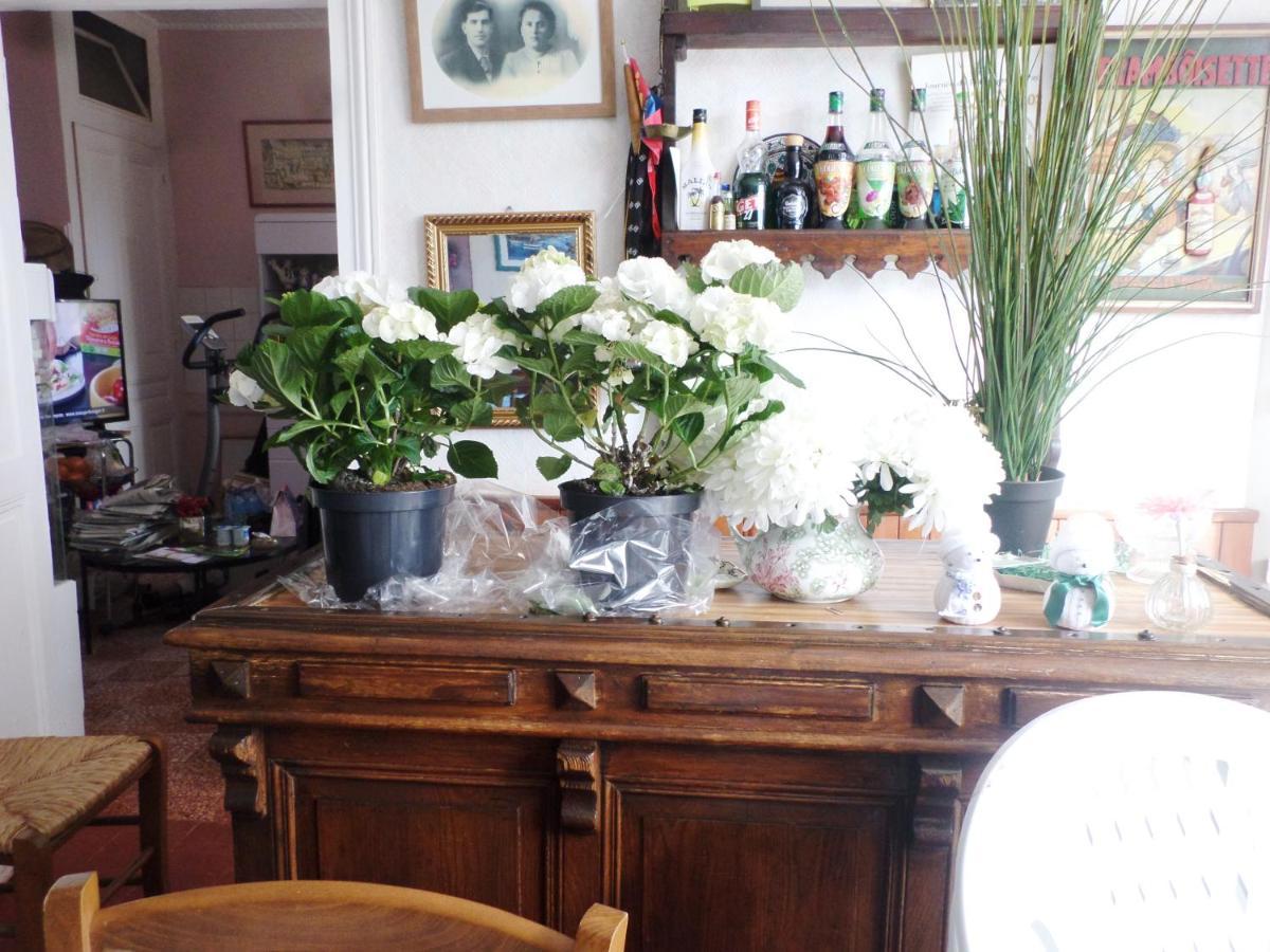 Bed and Breakfast Les Marronniers La Chapelle-sous-Brancion Екстер'єр фото