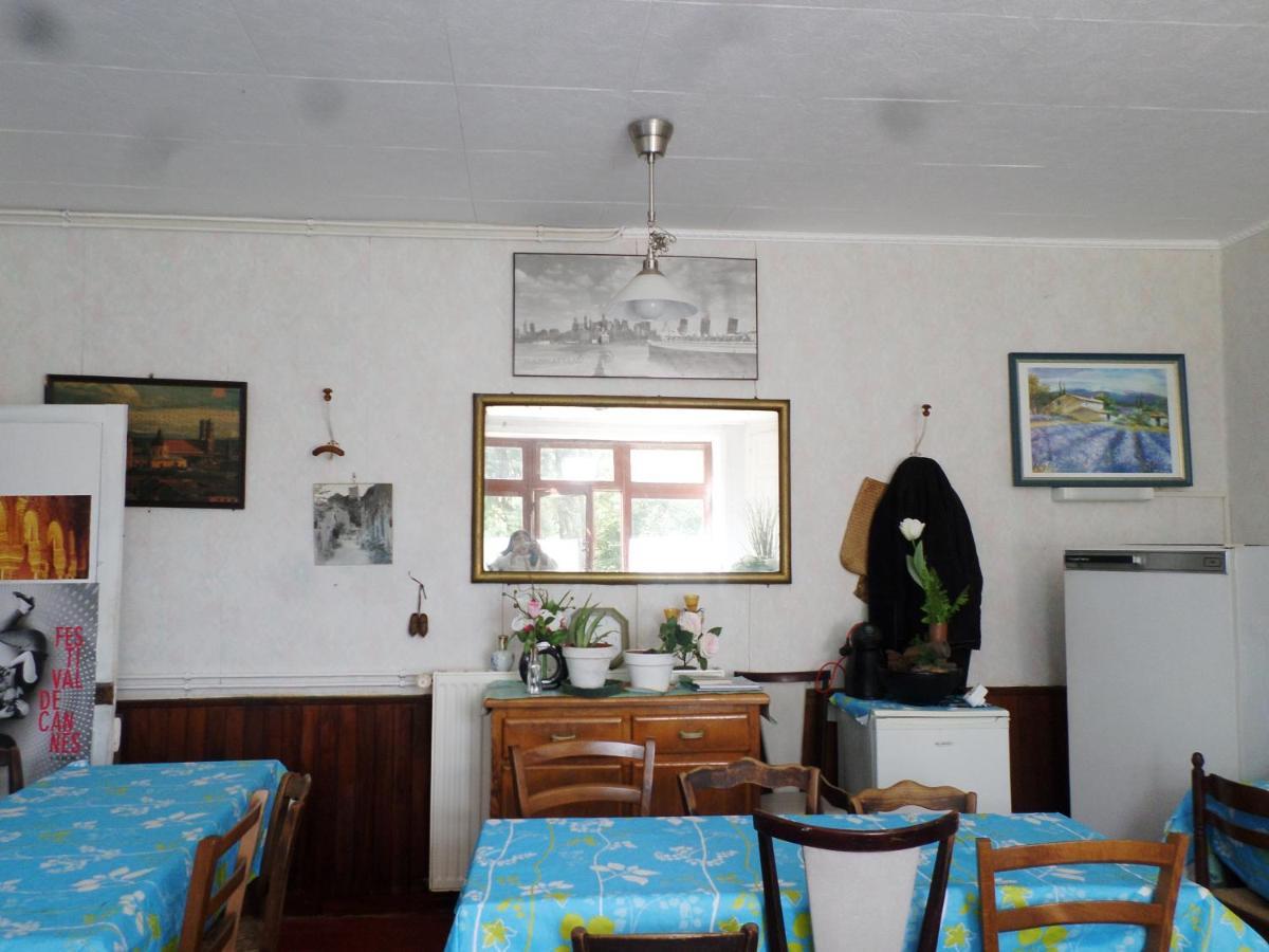 Bed and Breakfast Les Marronniers La Chapelle-sous-Brancion Екстер'єр фото